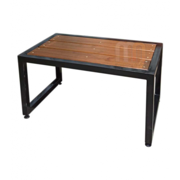 Mesa ratona para jardín en hierro y madera